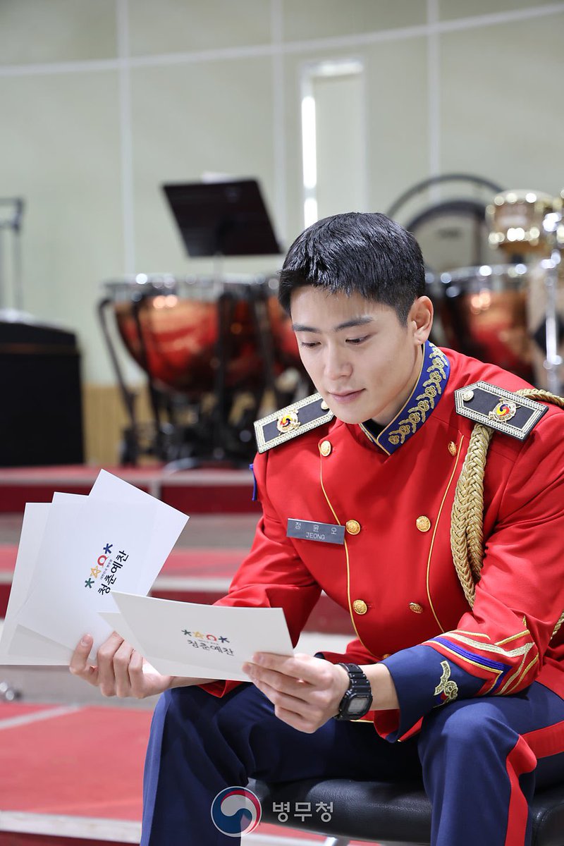 병무청 블로그 병장의 5초 인터뷰 비하인드 #재현 

m.blog.naver.com/mma9090/224181…

5초 인터뷰 2월 14일 토요일