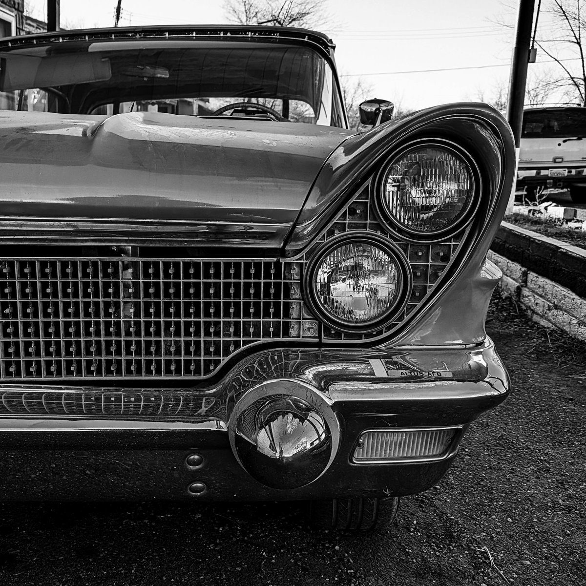 kevincampphoto's tweet photo. Side Eye #rt66 #tucumcari #vintage #rustinpeace #oldcar https://t.co/FXS0CBhk3m