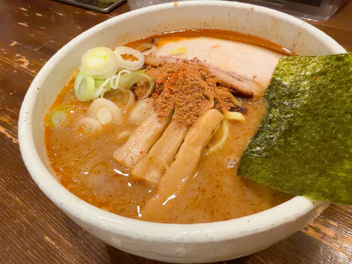 esutorizu's tweet image. ずっと食べたかった井の庄本店の辛辛魚。噂通り感動レベルの美味しさだった🌶️人生で一度食べる価値あり。