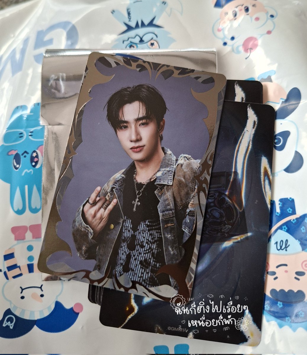 วันนี้ชาวร๊อคแกรักแม่อยู่น๊า
ชาวร็อคมาแล้วค๊าบ
 #RISERCONCERT