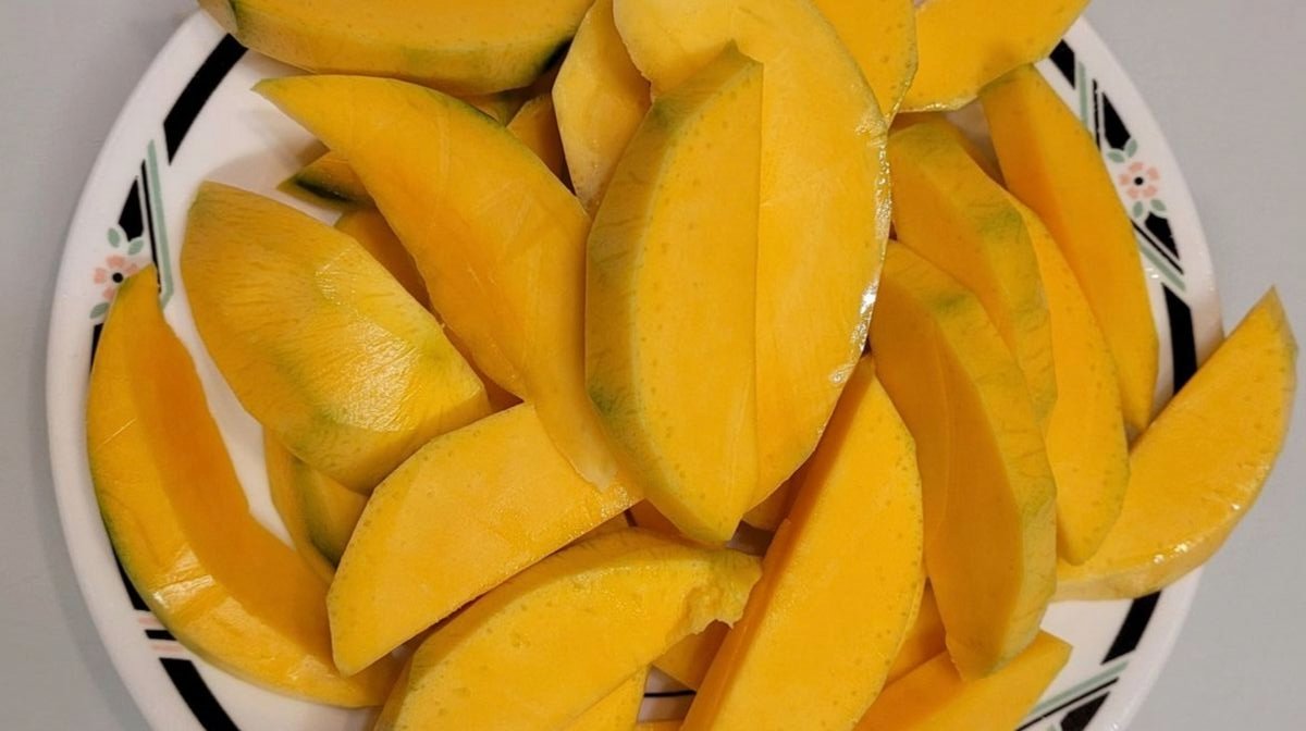 mangga terendul, kalo kamu suka buah apa? 🍎🍊🍌🍉🍇🍒🍍