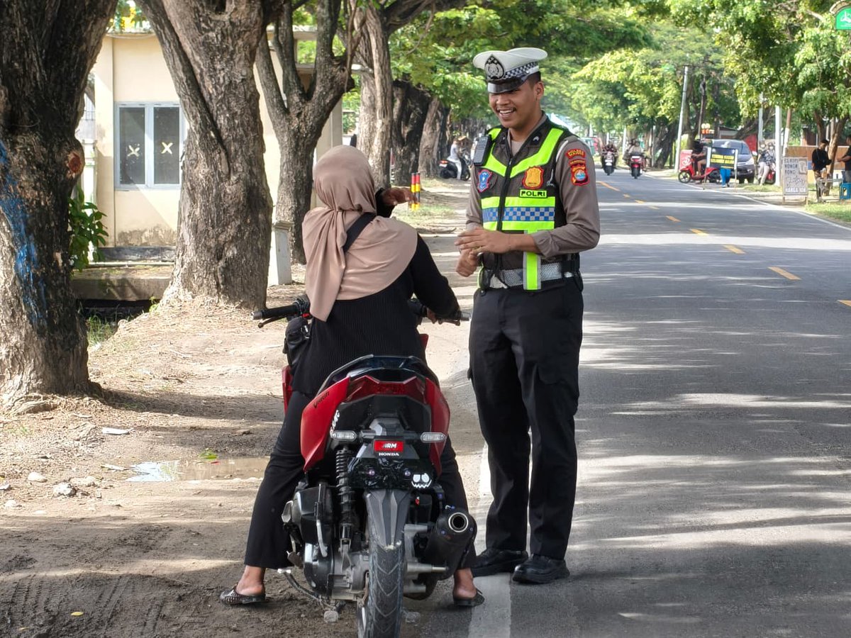 Operasi Keselamatan Marano 2026, Satlantas Polres Majene Tertibkan 26 Pelanggar di Jalan Trans Sulawesi, tepatnya di Jalan Hasanuddin, Kelurahan Tande Timur, Kecamatan Banggae Timur.Kamis (12/2/26).