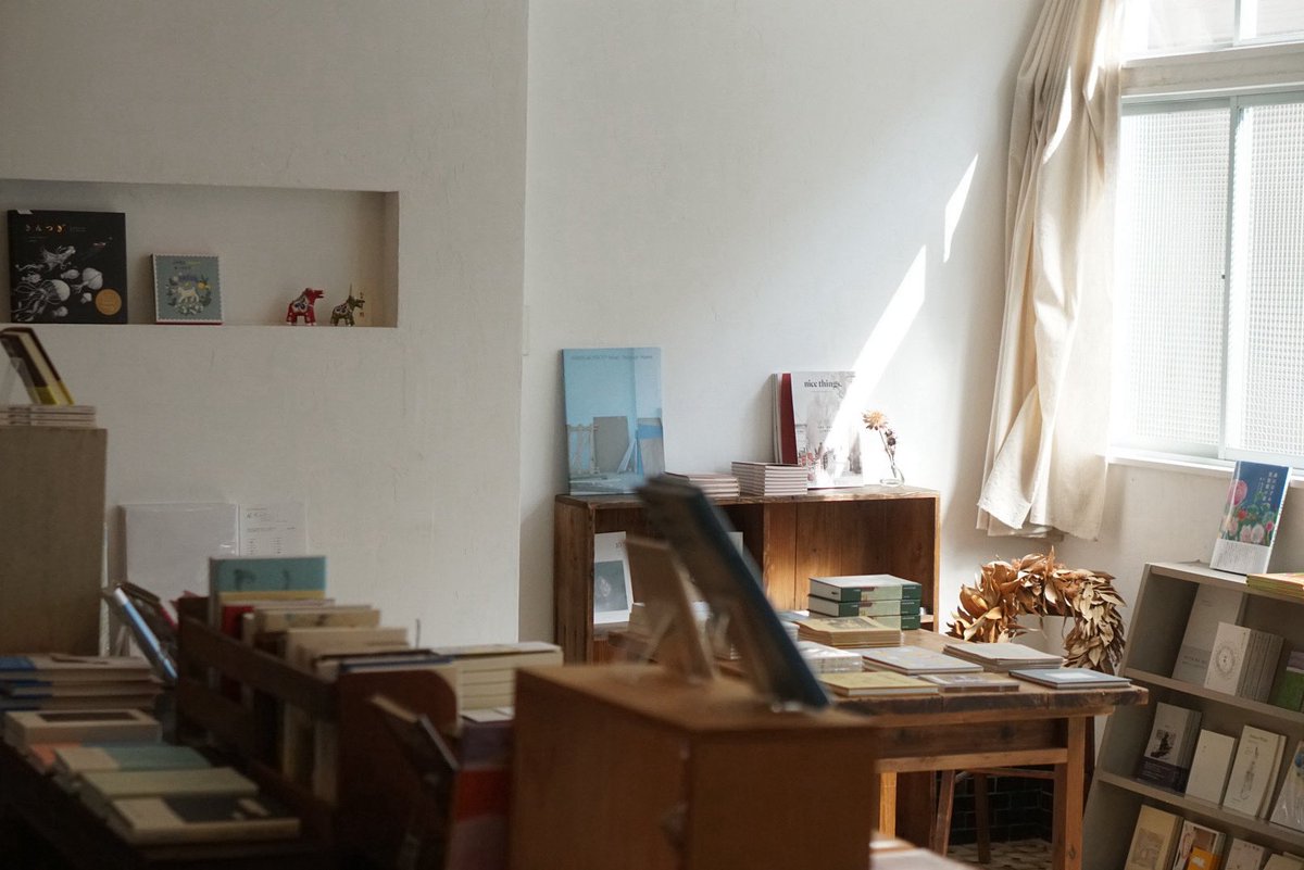 ｜open｜

2.13
古賀店　　12:00-17:00
西戸崎店　長期休業中

…
ナツメ書店 / Sleep Coffee and Roaster
● 古賀店
811-3101　福岡県古賀市天神1-9-8
open｜12:00-17:00
close｜月・火・祝

●《長期休業中》西戸崎店
811-0321　福岡県福岡市東区西戸崎1-6-21