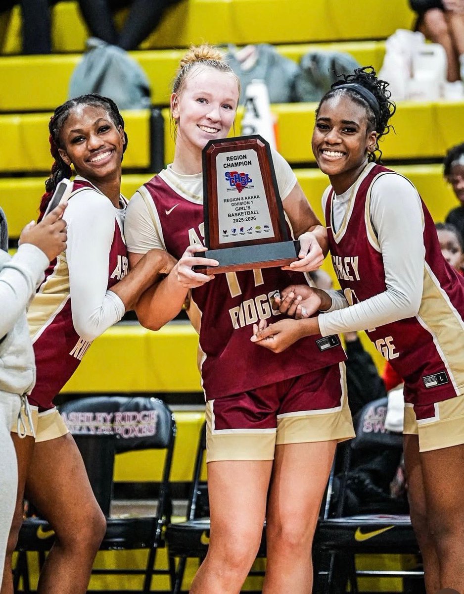 Mosch Ball Squad tweet media