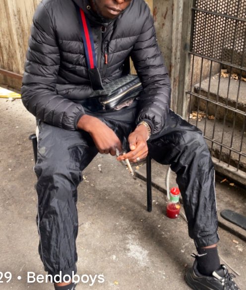 ts_soumise tweet media