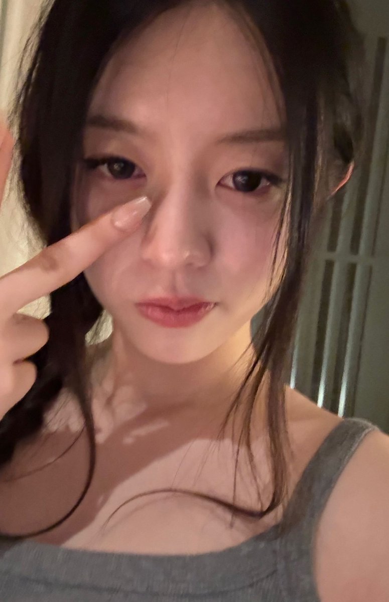 ILLIT WEVERSE tweet media