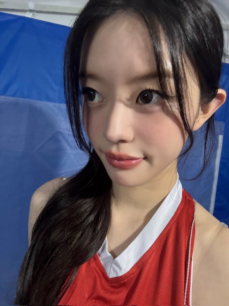 ILLIT WEVERSE tweet media