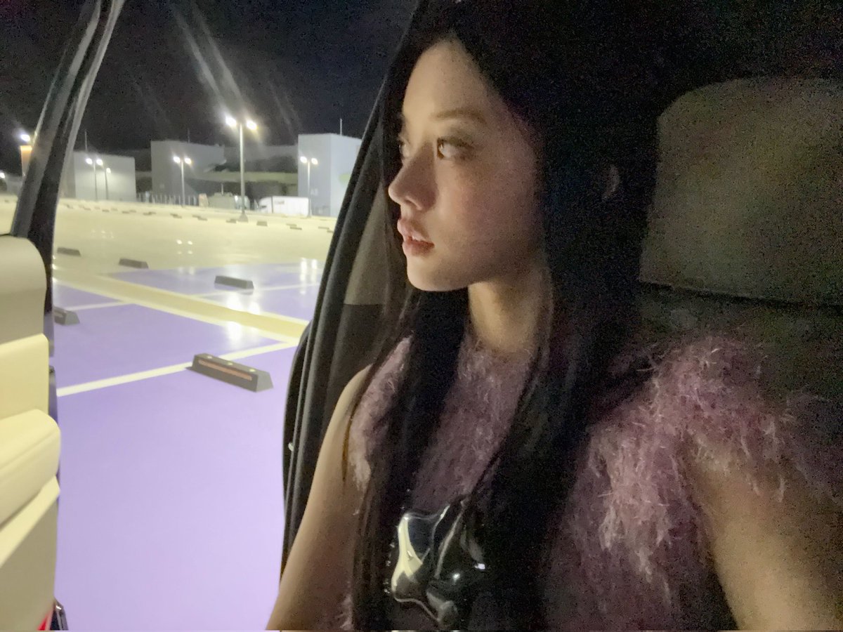 ILLIT WEVERSE tweet media