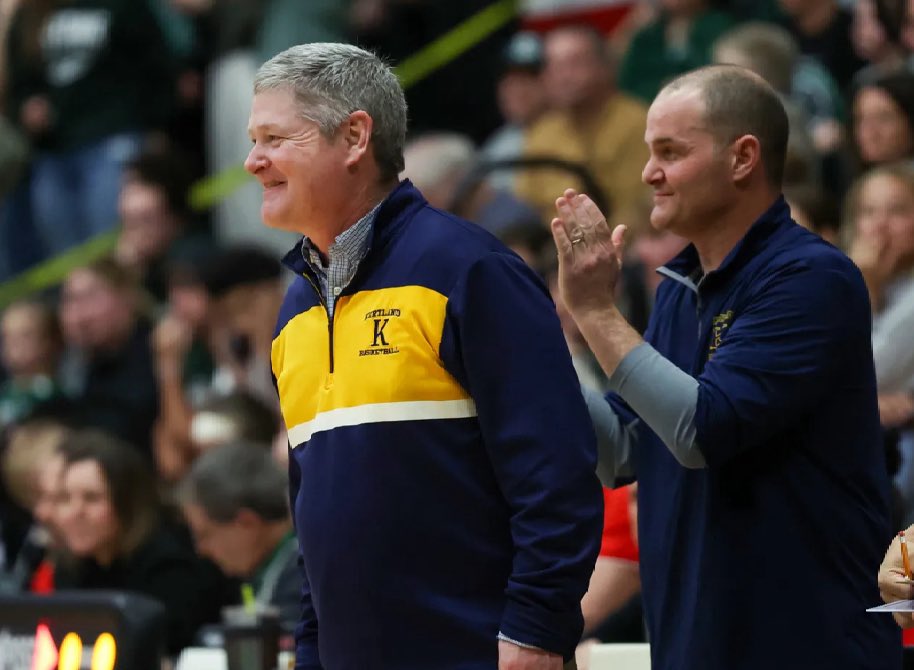 hornetstatcrew's tweet photo. Congrats Coach McGregor on career win #300!! 🙌 https://t.co/PC4idryH12