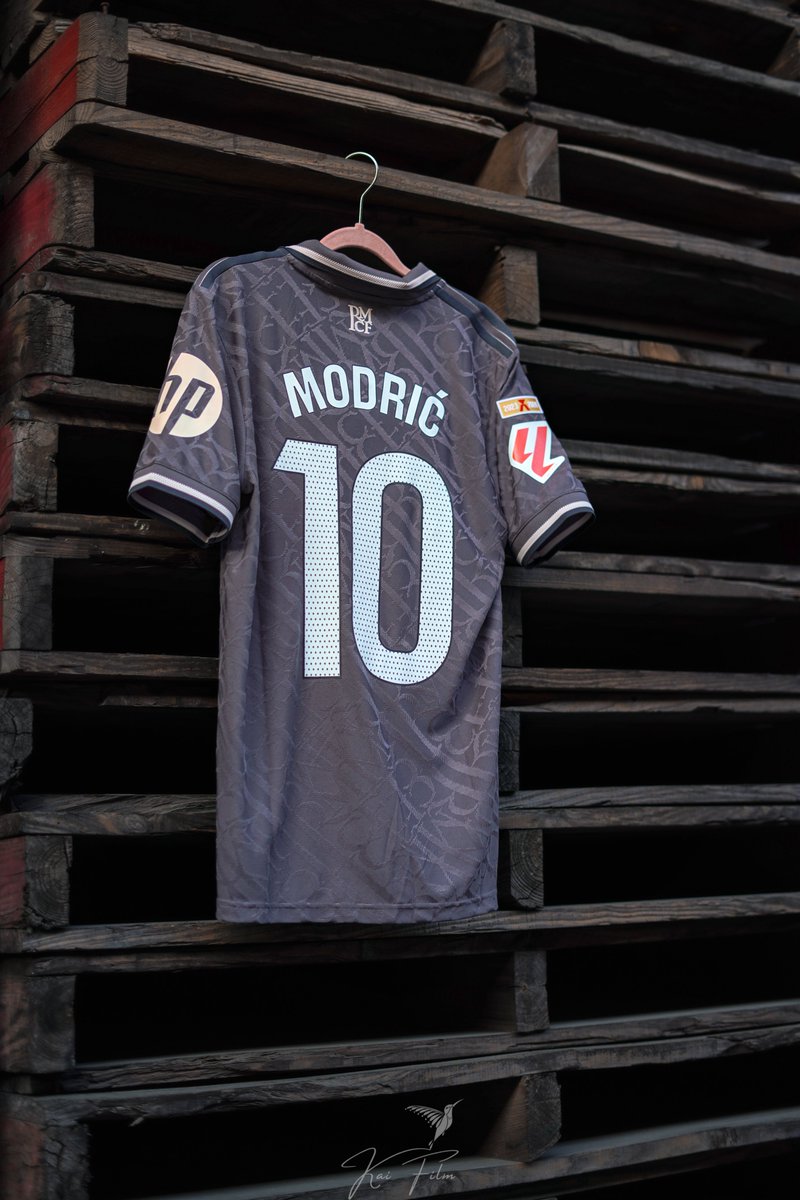 ユニフォーム紹介第44弾⚽️ レアルマドリード 24-25(3rd) モドリッチ