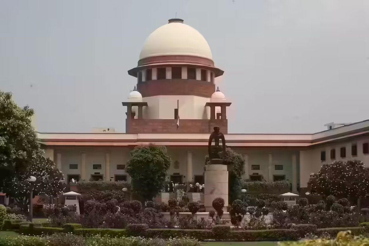 ETHealthWorld's tweet image. SC seeks responses on plea to exempt doctors from Consumer Protection Act

#Doctors I #service I #consumer_rights I #protection I #plea I #SupremeCourt I #service I #negligence_dispute

Read more:
health.economictimes.indiatimes.com/news/policy/sc…