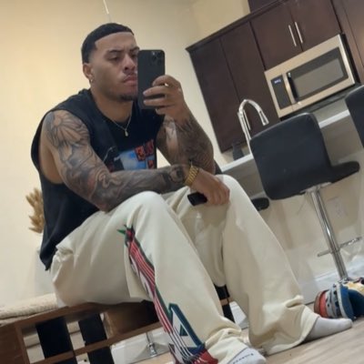 Nuke_4L's tweet photo. #NewProfilePic https://t.co/wCQ2yhdWGV