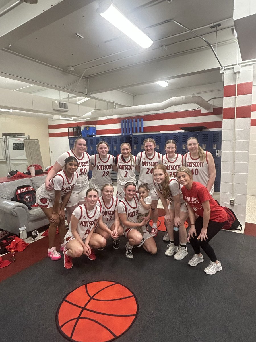 Fort Scott Lady Tigers Basketball tweet media