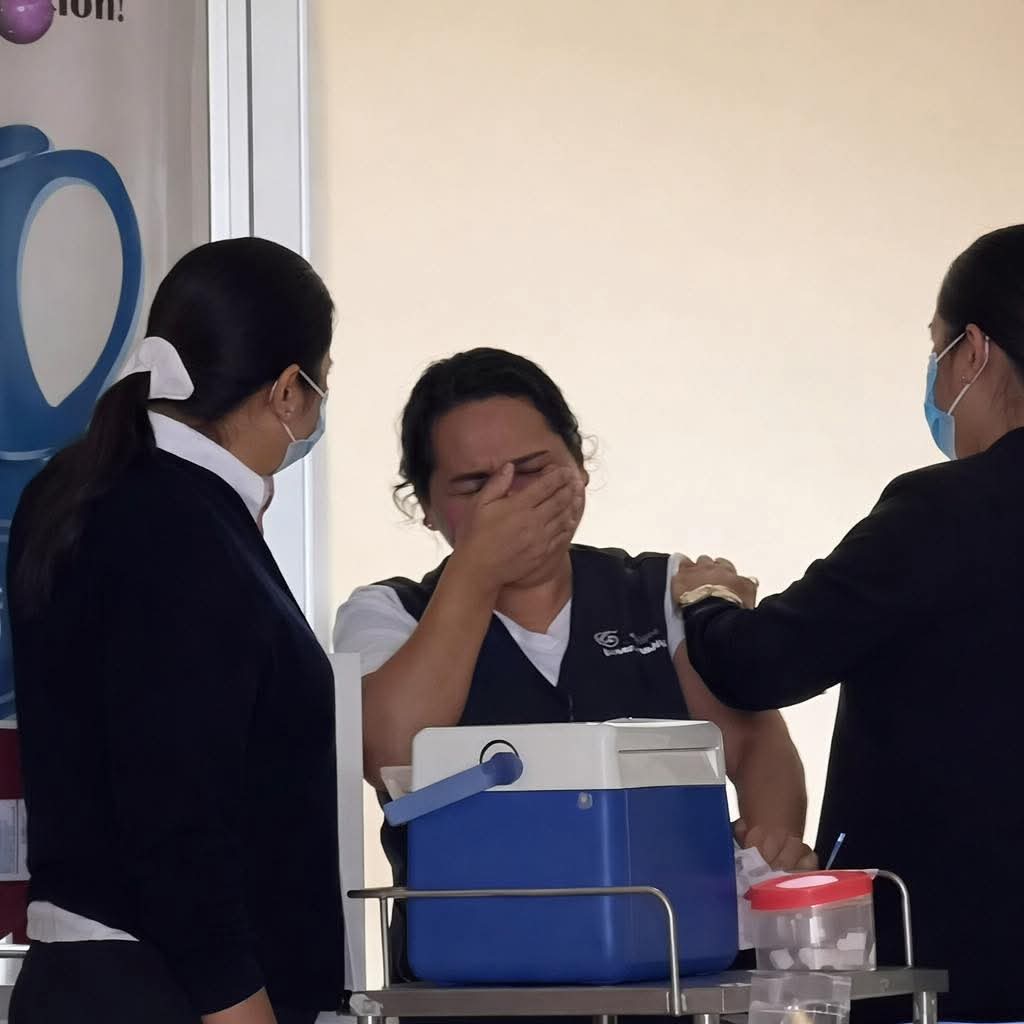 Yo vacunándome contra la rabia de celos: