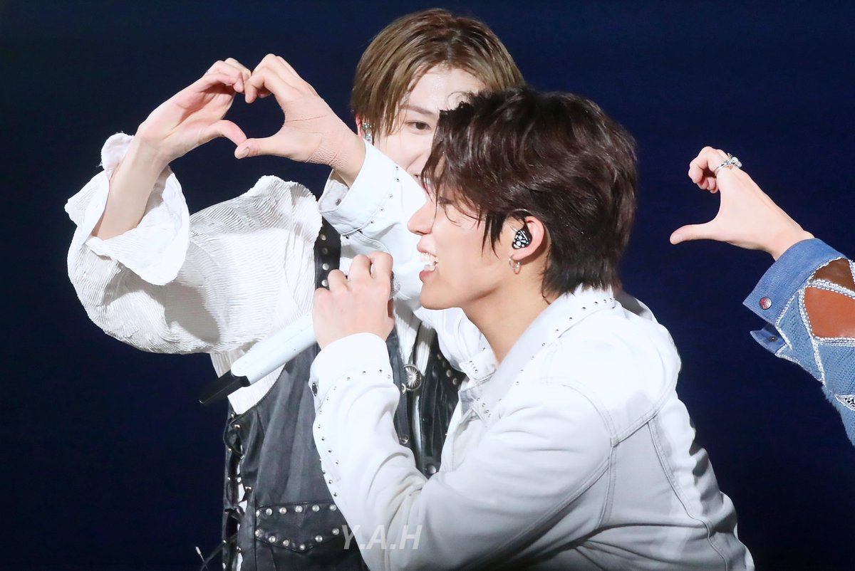 𝙔.𝘼.𝙃 tweet media