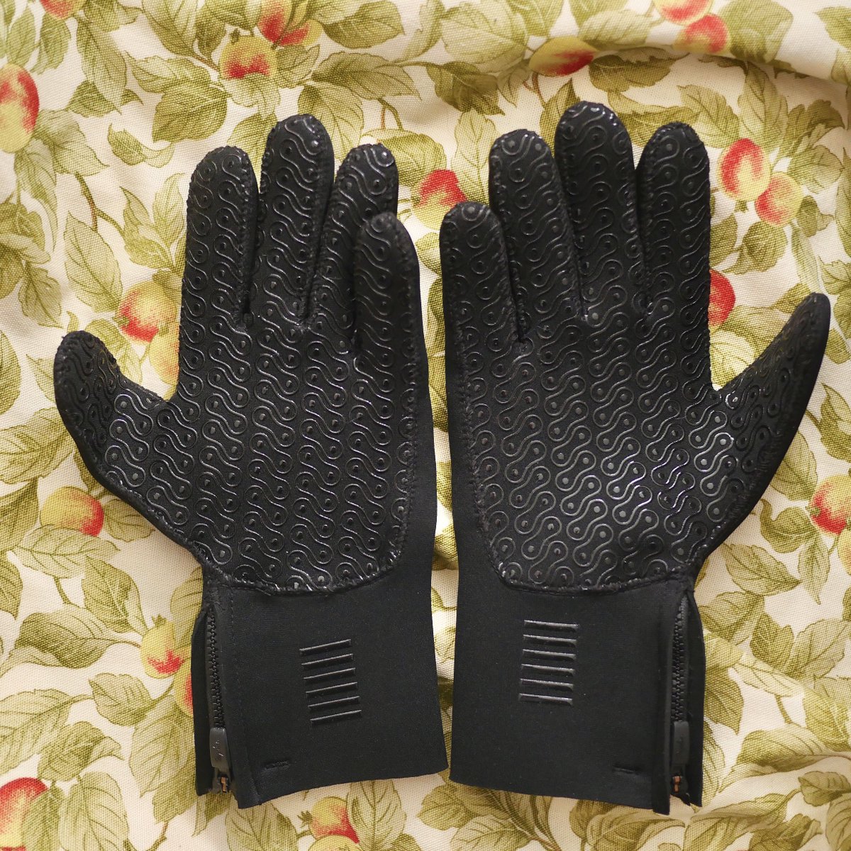 選手支給品 EFエデュケーションイージーポスト ウィンターグローブ プロチーム プロチーム支給品販売 EFエデュケーションイージーポスト ネオプレン