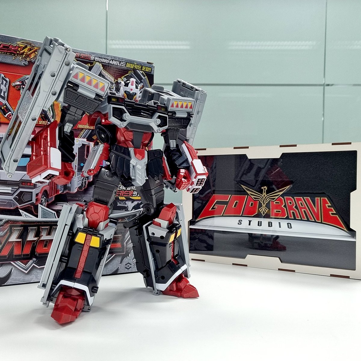 GODBRAVESTUDIO 【公式】 tweet media