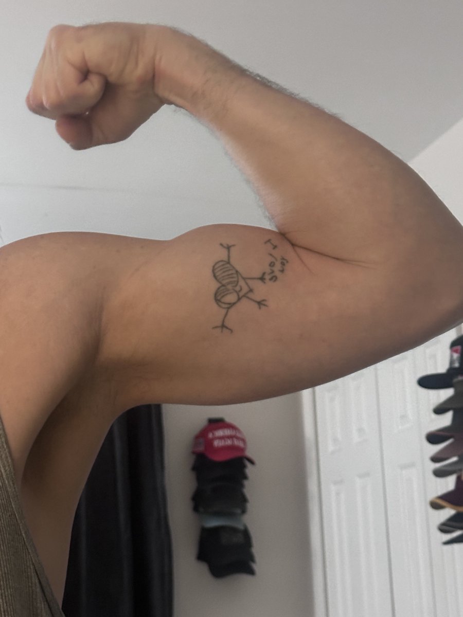 Just keep lifting and eventually the muscles will start to grow. Went from 0 muscles to small muscles. Maybe in another 4-6 months they’ll be medium sized. 

Also: 846 days sober and 32 days cigarette free