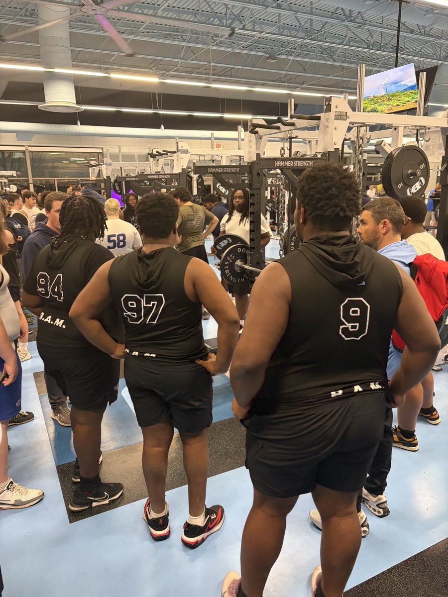 Coach Farrell tweet media