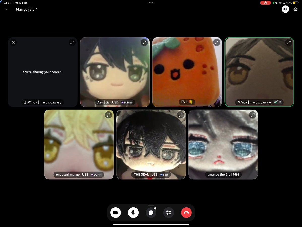 ive been doing a lot of streams w friends while working to keep myself sane from merch grind. group chat face reveal Boom