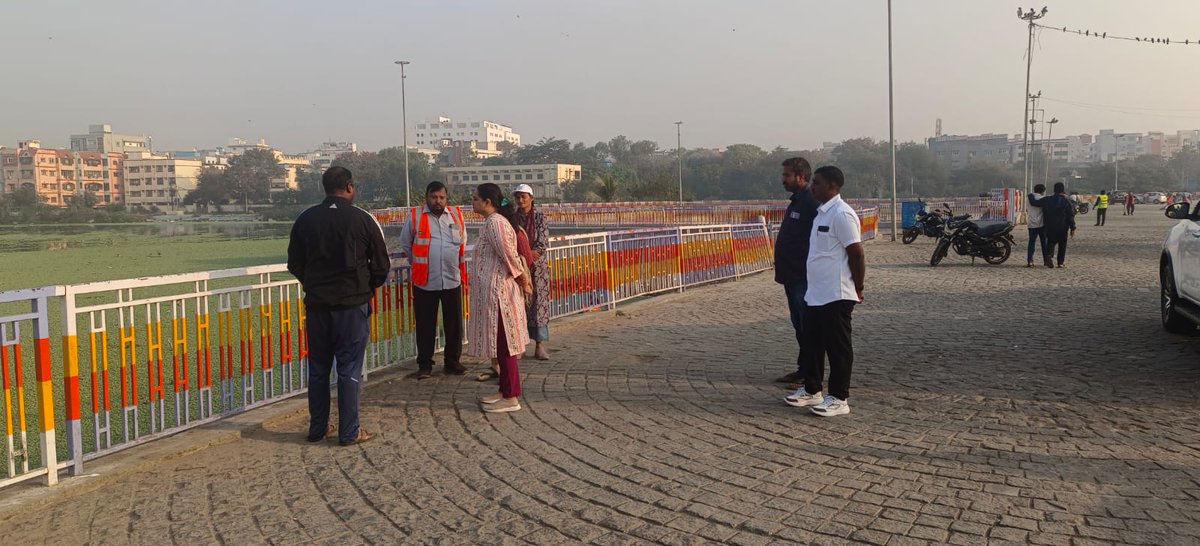 🚩 Inspection at IDL Lake &amp; KPHB Phase-4!!

The Commissioner, Cyberabad Municipal Corporation, inspected IDL Lake and surrounding areas at KPHB Phase-4 to review sanitation, lake maintenance and overall civic conditions.

Residents were sensitized on the importance of proper