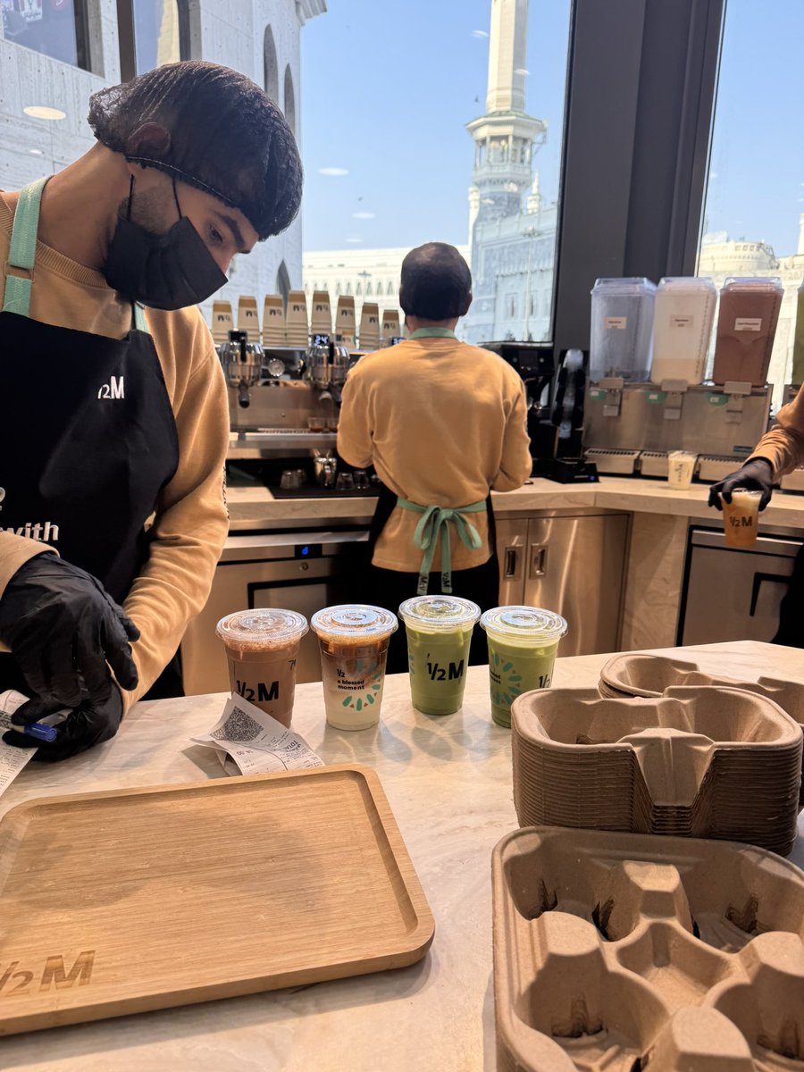 ro00or_2's tweet photo. تمنيت هديل ودرر معاي🍂♥️ https://t.co/D07B5Lzxjq