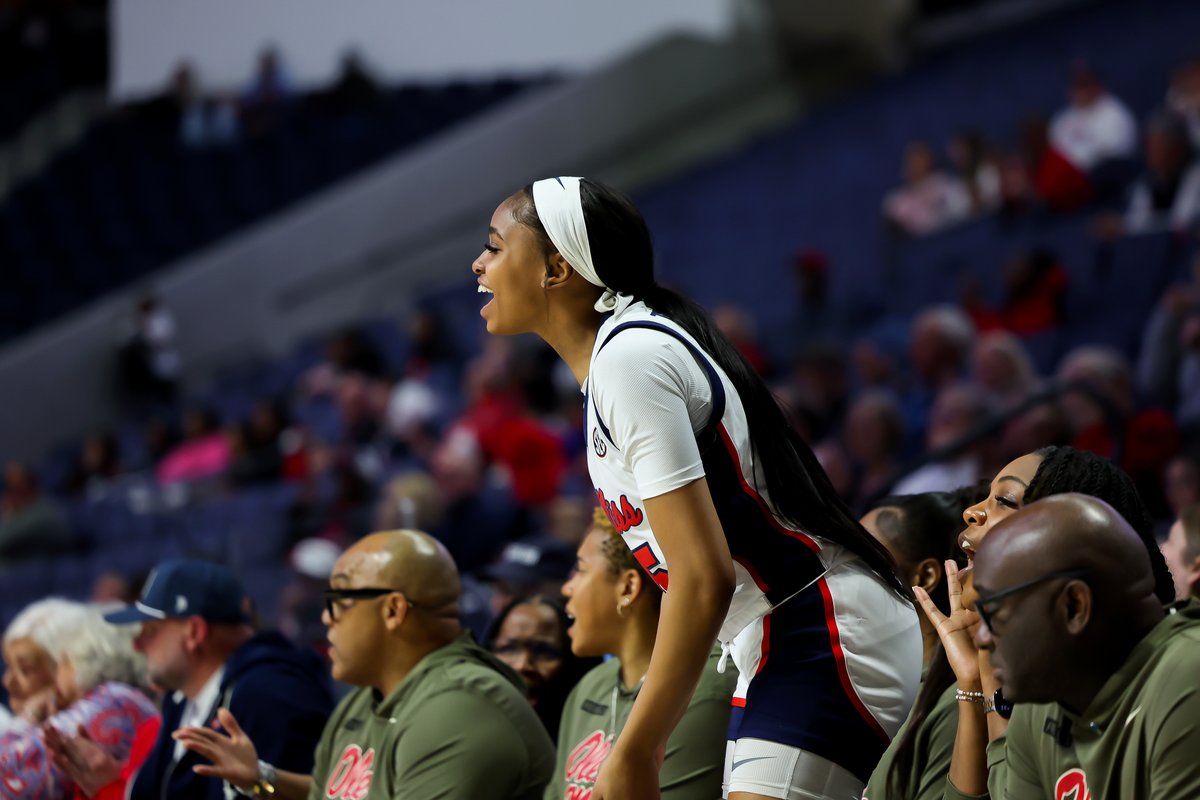 OleMissWBB's tweet image. REBS WIN!!

The Ole Miss Rebels takes down the Arkansas Razorbacks.

#HottyToddy x #Give