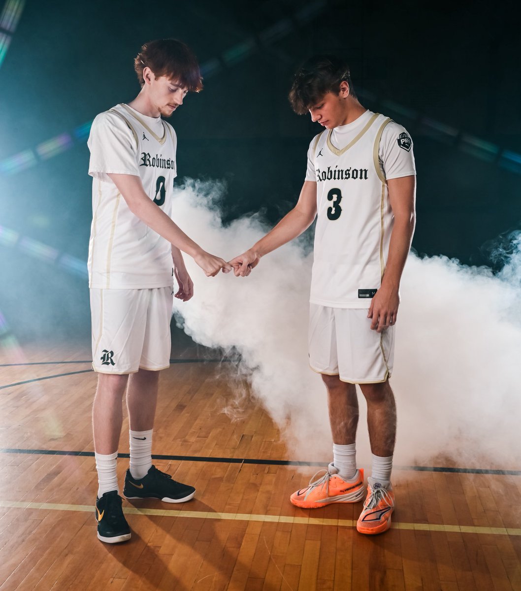 Robinson Basketball tweet media