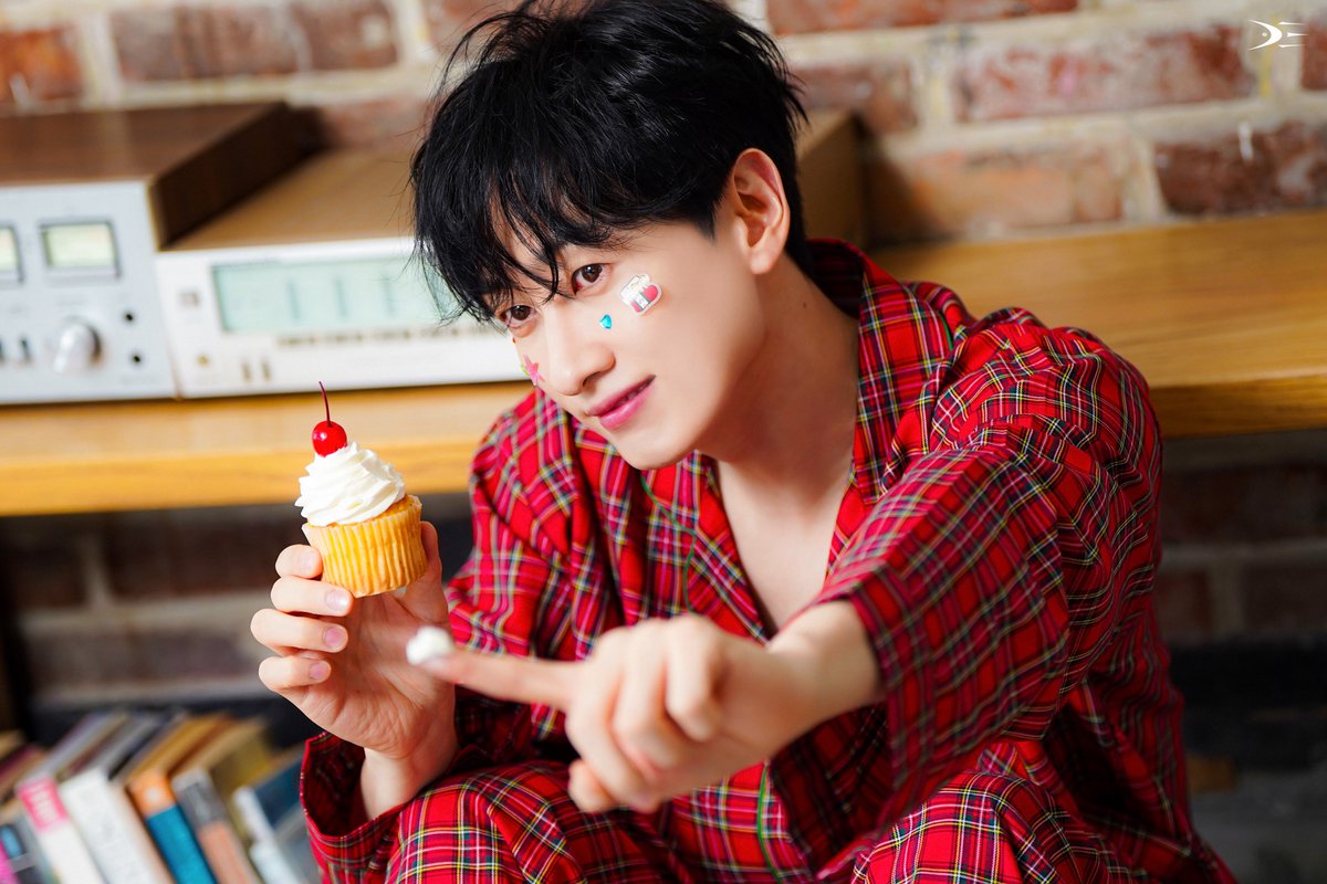 SUPER JUNIOR-D&E official tweet media