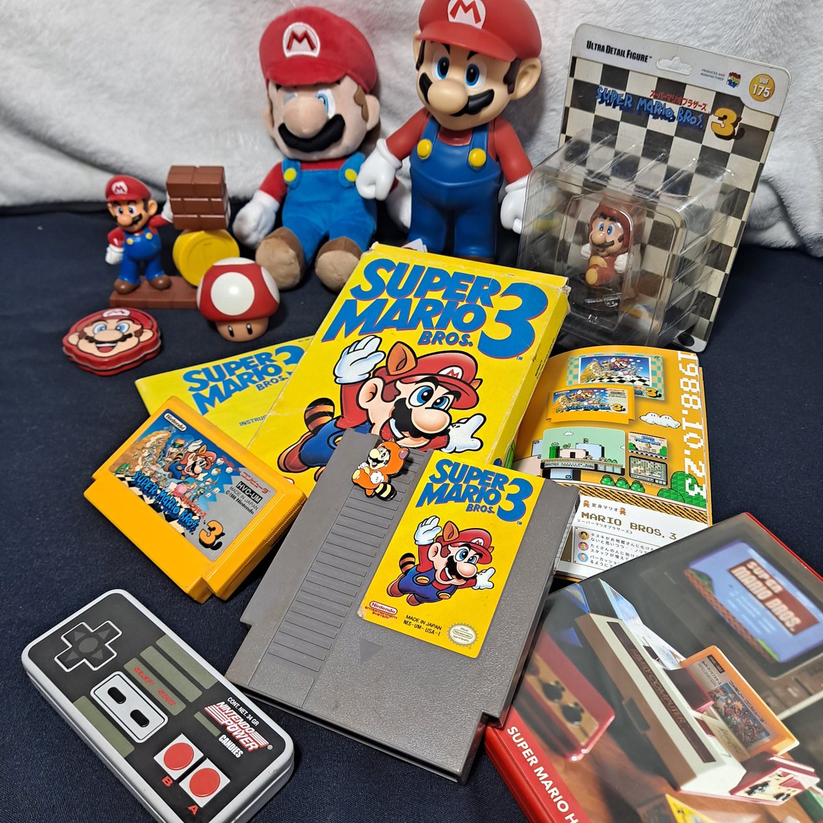 Mapa_chuu's tweet photo. Hace 36 años salió Super Mario Bros 3 en Norteamérica. 💕
Poco a poco mi colección de cosas de Super Mario crece.
Gracias a @SaruProGames por el cartucho de SMB3 de fami y a @Stilca_Javi por mi peluche de Mario que ganó en la subasta en el #retrogamefestmini https://t.co/RZ9AD22Gk8