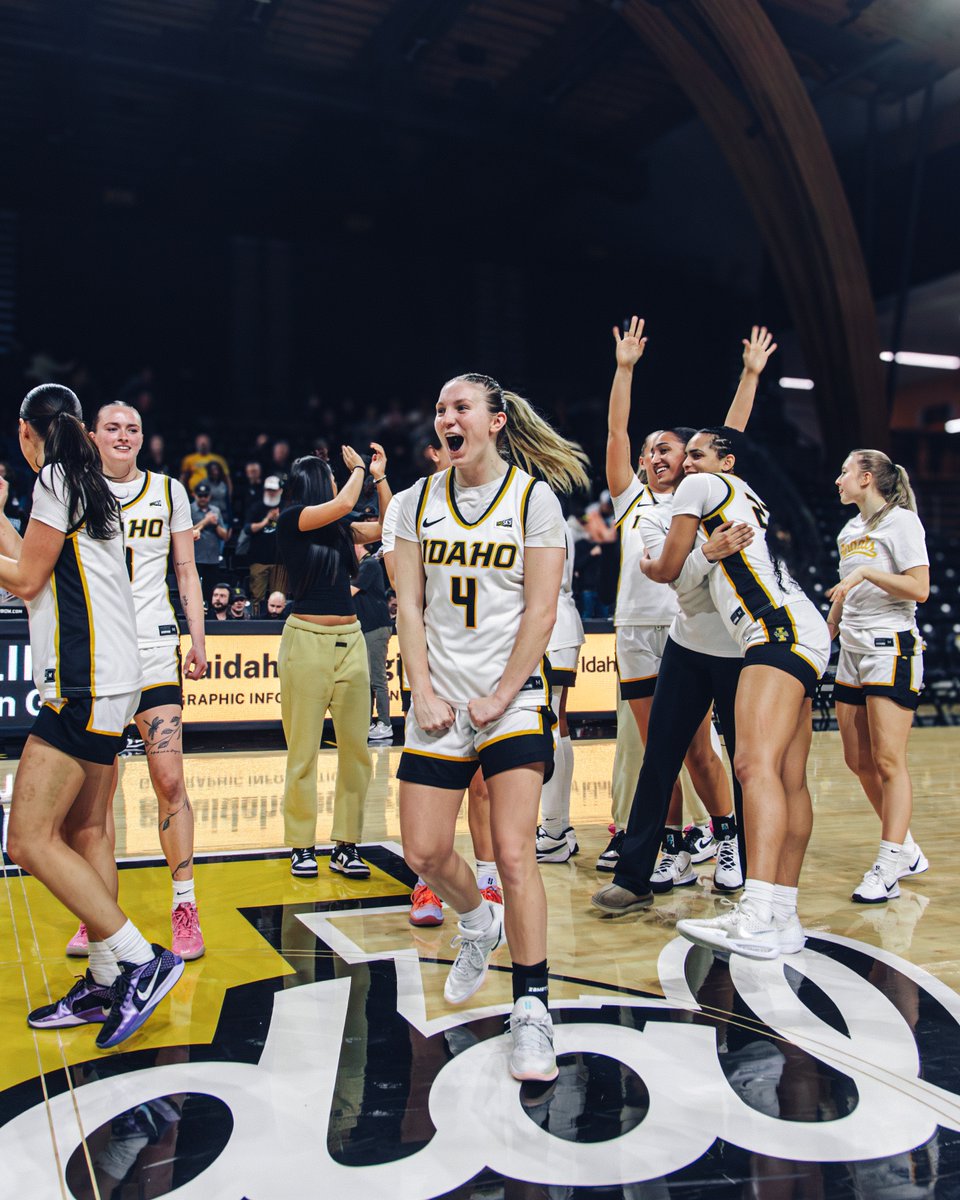 BigSkyConf's tweet photo. The first Big Sky basketball team to reach the 20-win mark this season

@VandalsWBB https://t.co/vdHZTM5Uaf
