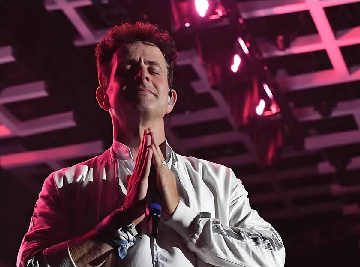 JoeysPackage's tweet image. #MACATTACK 
That moment of bliss when you realize tomorrow is Friday! - T
#JoeyMcIntyre #JoeMcIntyre #NKOTB