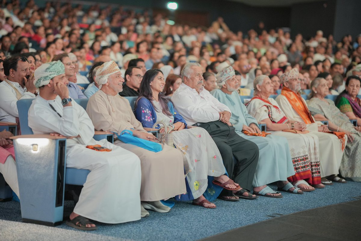 Gurudev Sri Sri Ravi Shankar tweet media