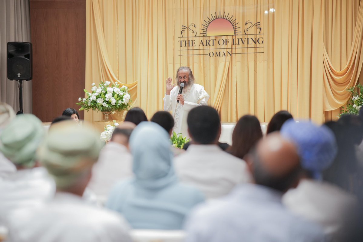 Gurudev Sri Sri Ravi Shankar tweet media