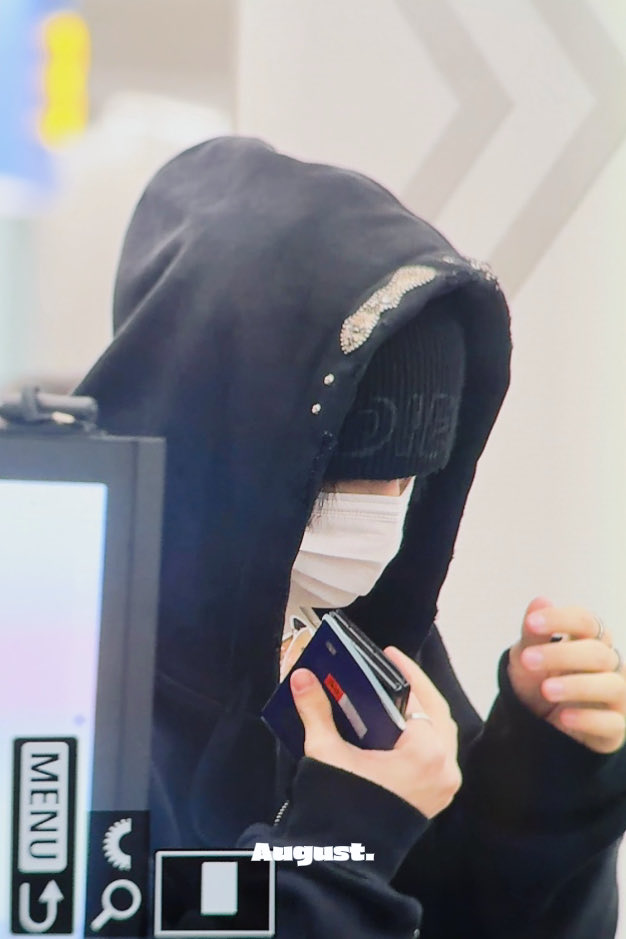 AugustHamin_'s tweet photo. 260213 ICN🛫

#HAMIN  #하민
#SMTR25 
#SMBG https://t.co/uSxXGwscPj