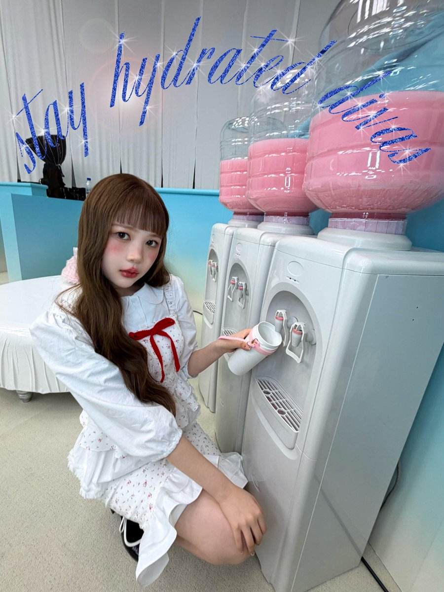lovetoyeon's tweet photo. ✨stay hydrated✨ https://t.co/28APWtLDHG