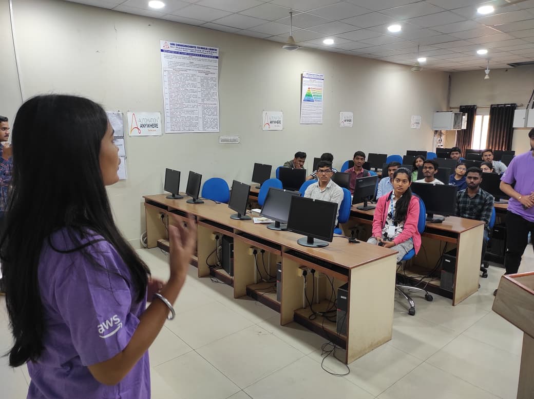 AWS Cloud Club SSTC tweet media