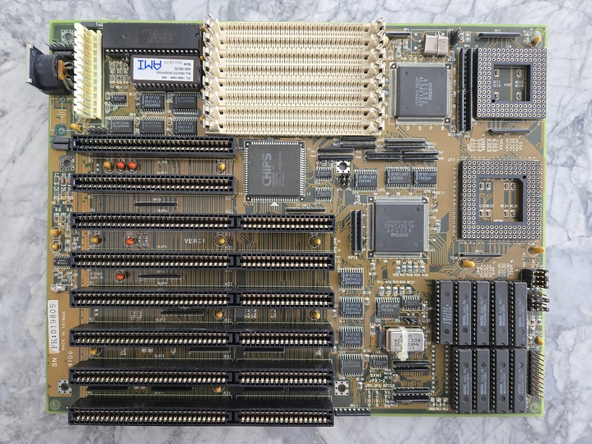 AlphaFox tweet media