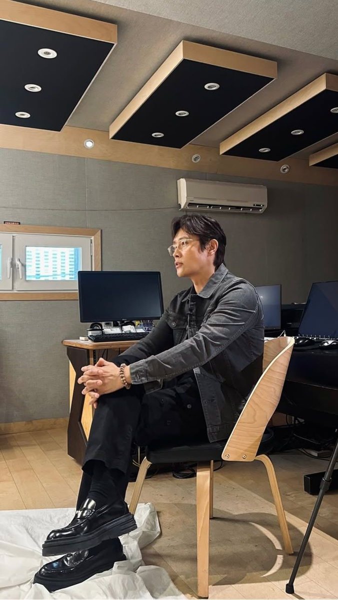 廉, Anneliese. tweet media