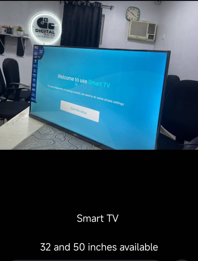 De__supreme's tweet photo. Just get this smart TV https://t.co/ie0kYORfZn