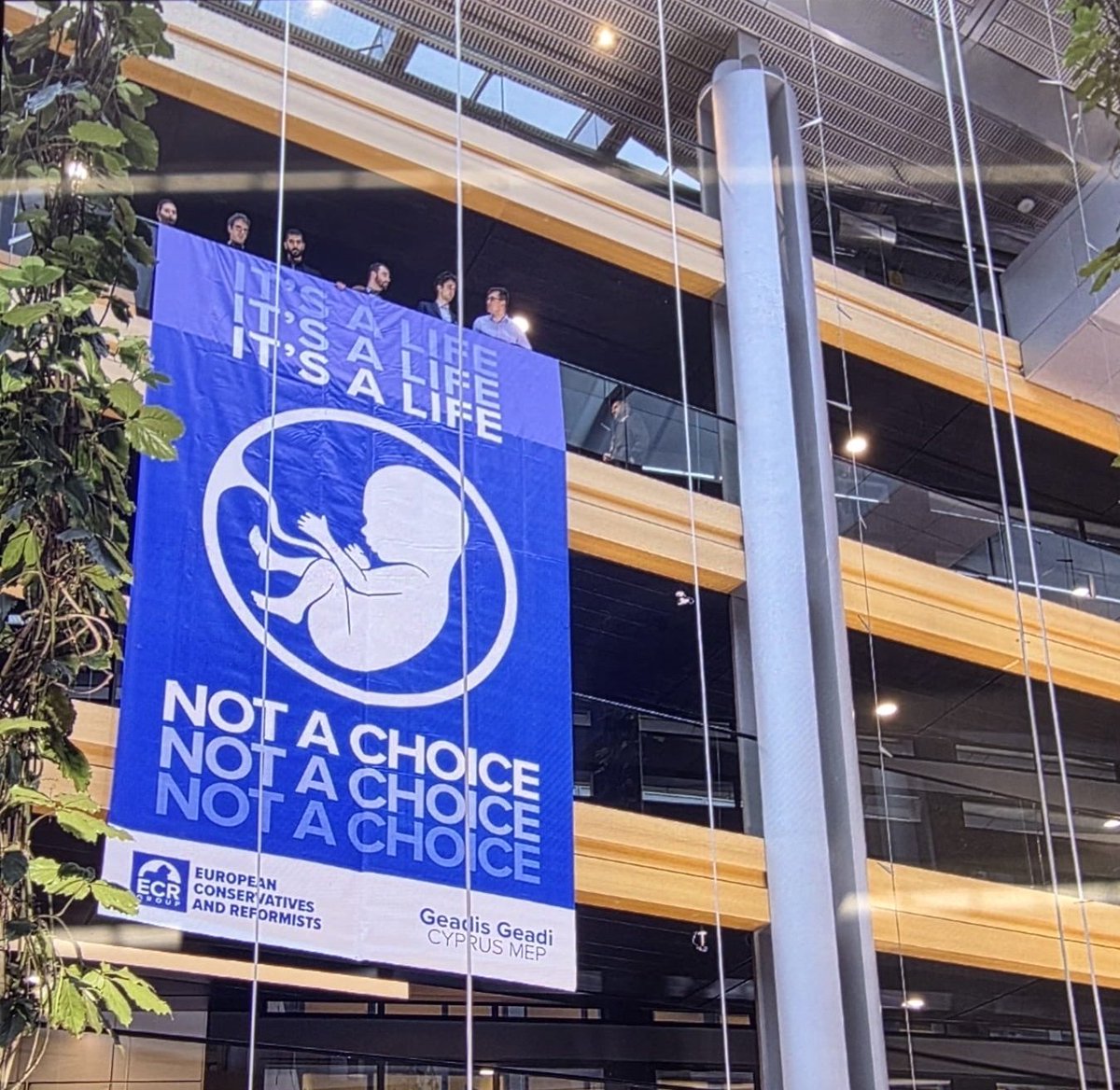 Es una vida, no una elección.

En el Parlamento Europeo. 
<a href="/ecrgroup/">ECR Group</a> <a href="/SpainECR/">Delegación Española del Grupo ECR</a>

¡Siempre sí a la vida! #sialavida
#provida #soyprovida #prolife