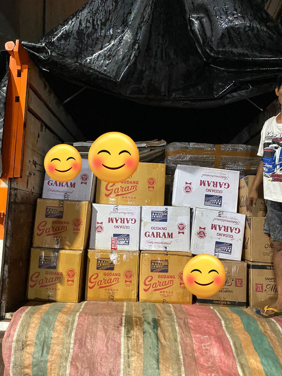 kadang saya mikir ngapain ya capek2 kerja terus? siang malem, kayanya enakan enggak ngapa2in, enggak mikir apa2, ibadah dan tidur aja damai hidup. 

begitu:
- istri kirim tagihan anak sekolah/les
- tagihan pajak2
- tagihan internet, listrik, dll
- bisa transfer orang tua
- orang