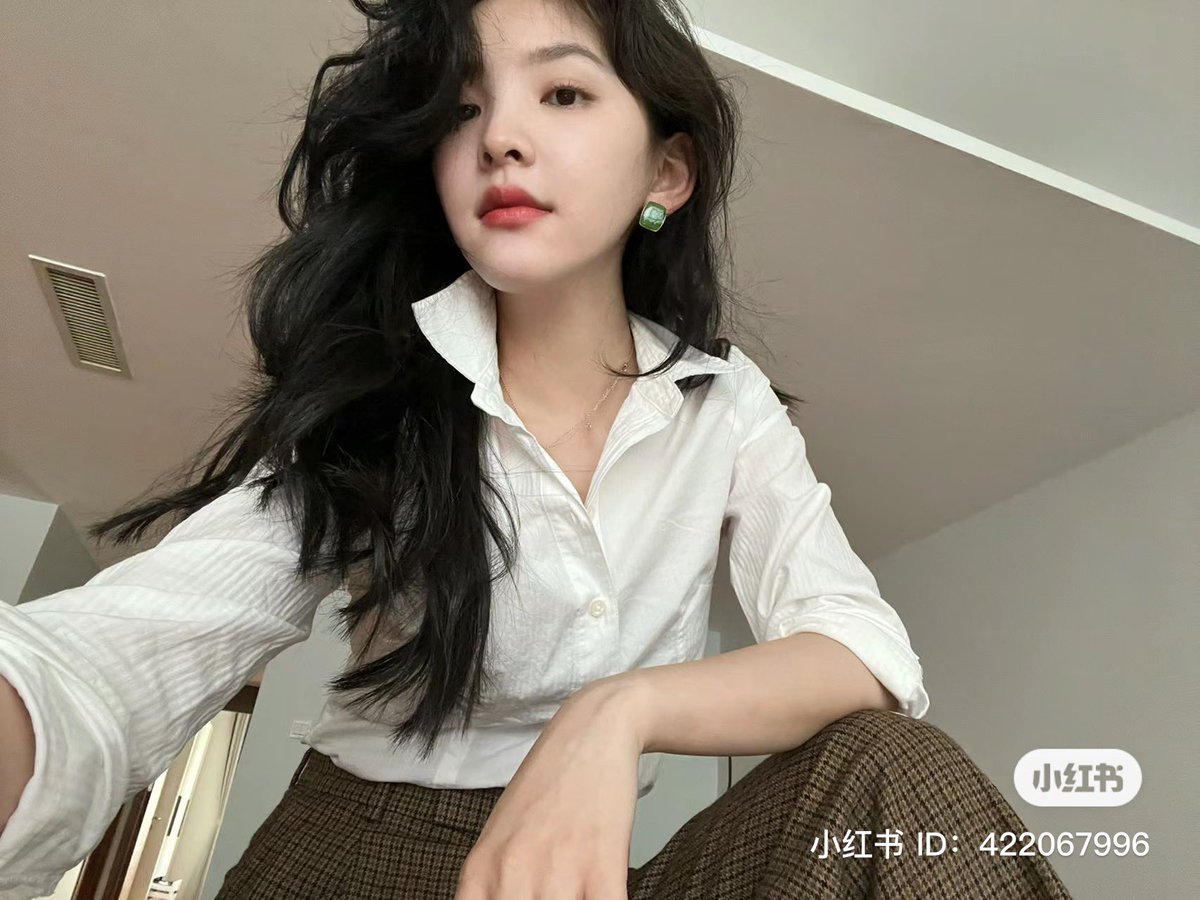 มุมนี้ยัยหนานหล่อมาก เท่มากกกกกก 😎 #章若楠 #Zhangruonan #จางรั่วหนาน