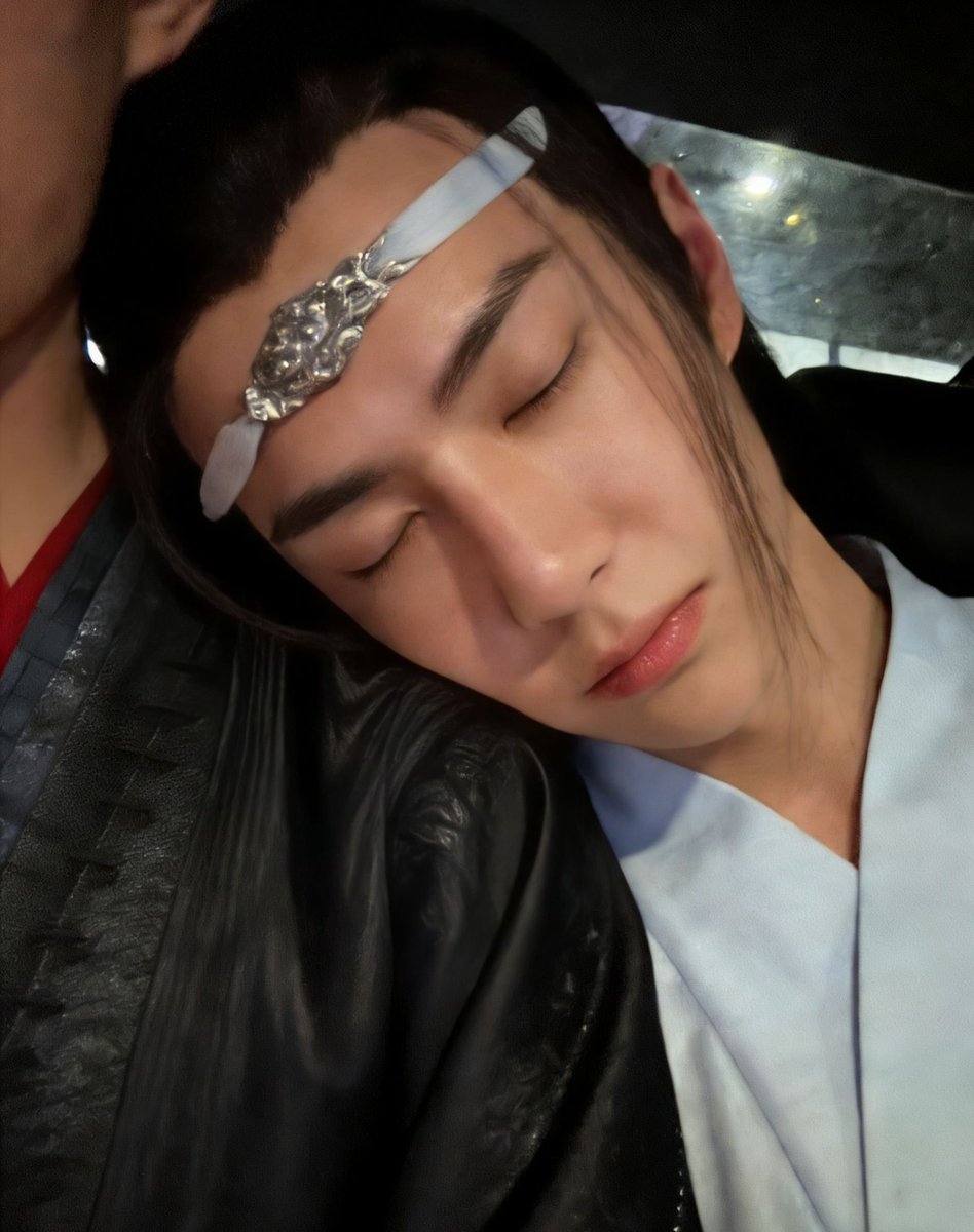 战山为王🗻が作ってくださったAI。
こんな時もあったかもしれない！？☺️

⚠︎AI ©氢氧化钡可溶于水