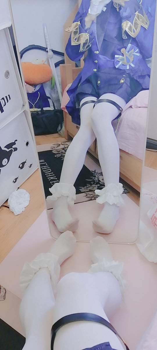 10860078ht's tweet photo. 芙宁娜cos
（第一次出www，不好看请多担待！ https://t.co/BkSC9yvBTN