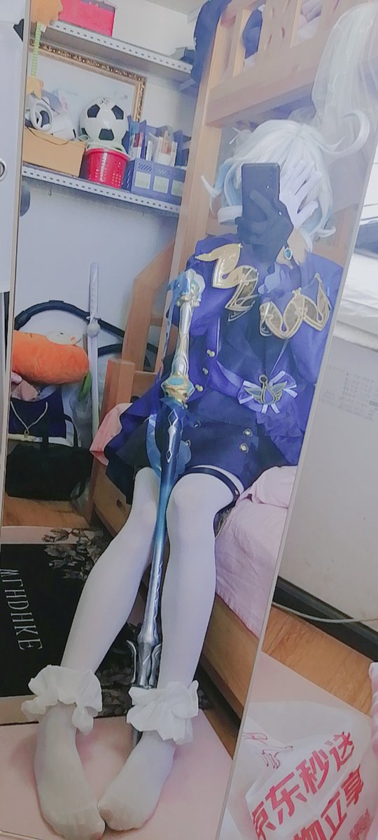 10860078ht's tweet photo. 芙宁娜cos
（第一次出www，不好看请多担待！ https://t.co/BkSC9yvBTN
