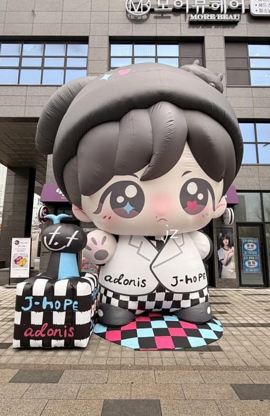 Big doll for #Jhope's birthday support is here! So cuteee~🐿️🎉

By <a href="/Adonis_Hoseok/">아도니스 Adonis 💫</a> 💜
#제이홉 #방탄소년단 #BTS 
#Happybirthdayjhope #HAPPYJHOPEDAY