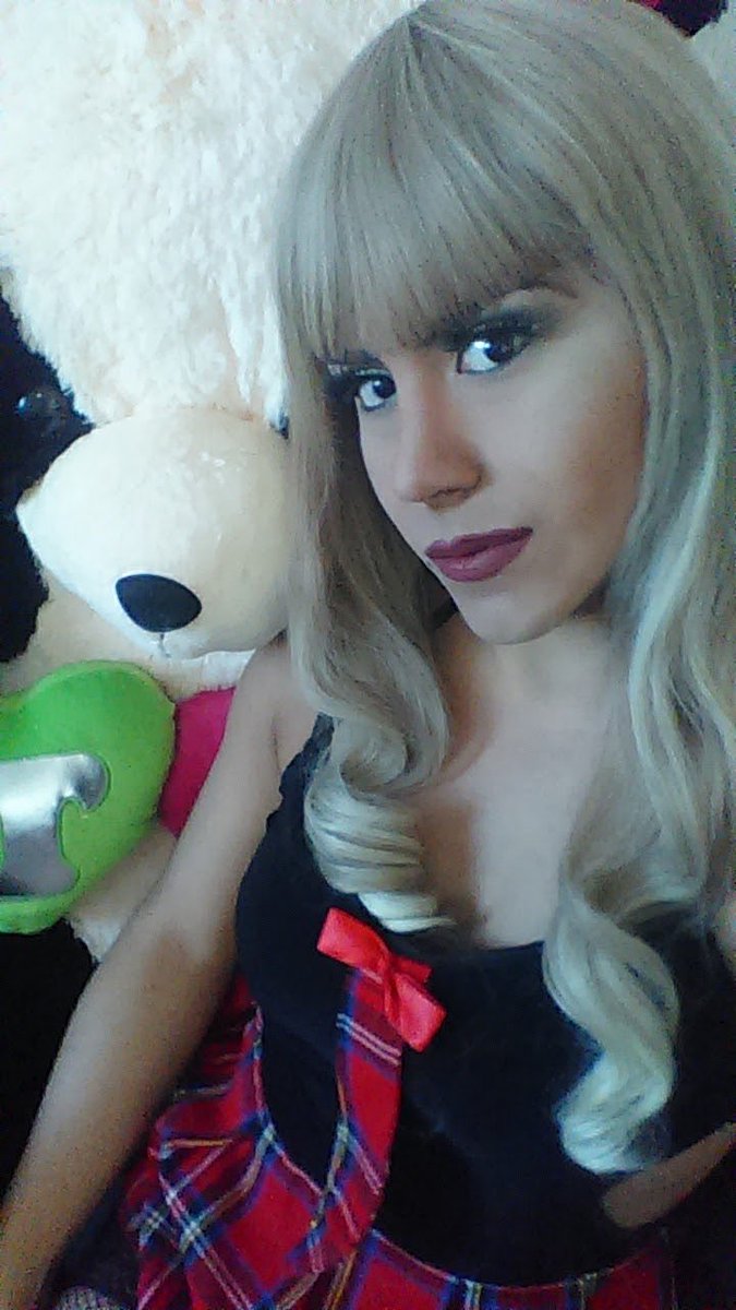 ShainaShanthal tweet media