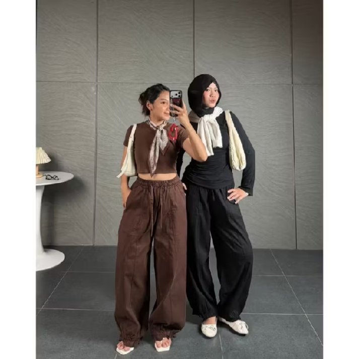 etikfiani0's tweet photo. Celana buat ootd cantik🌸

A thread 
1.https://t.co/QGDlObp7uI
2.https://t.co/bDbzMNFHwP
3.https://t.co/6hhSfgoVif
4.https://t.co/tDD4Go9baa https://t.co/dzshyAoYs5