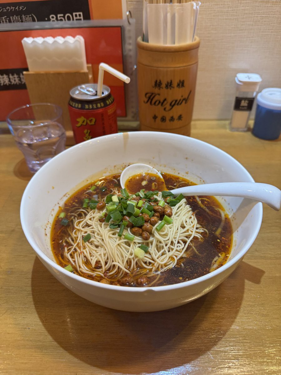 俺の行きつけのカレー屋やガチ中華が潰れたらお前ら呪うからな。
資本金3000万とか狂った基準でクソみたいな締め付けしようとしやがって。
考えた役人や政治家は世間知らずのただのアホだ。お前も責任取れ！
<a href="/takaichi_sanae/">高市早苗</a>